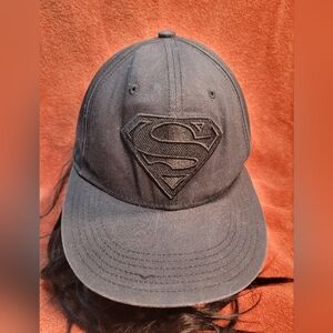 Men's Marvel Superman hat , black out emblem.